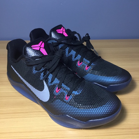 kobe xi invisibility cloak